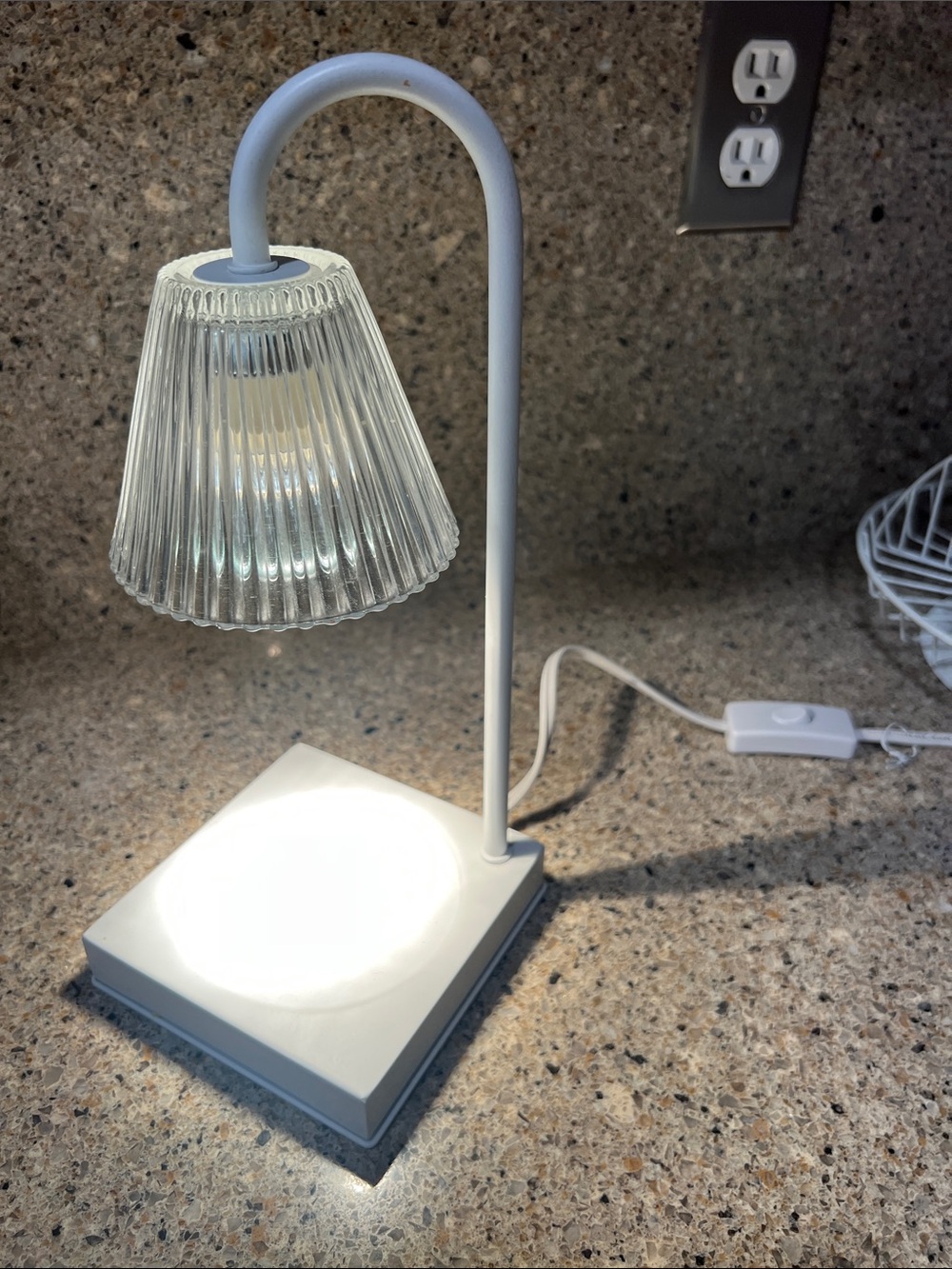 Wax warmer heat lamp white